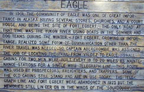 Tafel am Ortseingang von Eagle