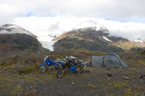 Übernachtung am Salmon-Gletscher