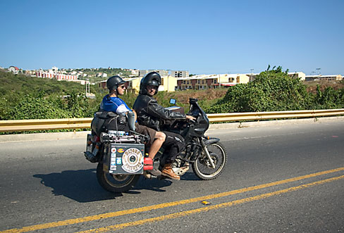 Mit Aden auf dem Weg nach Magdalena